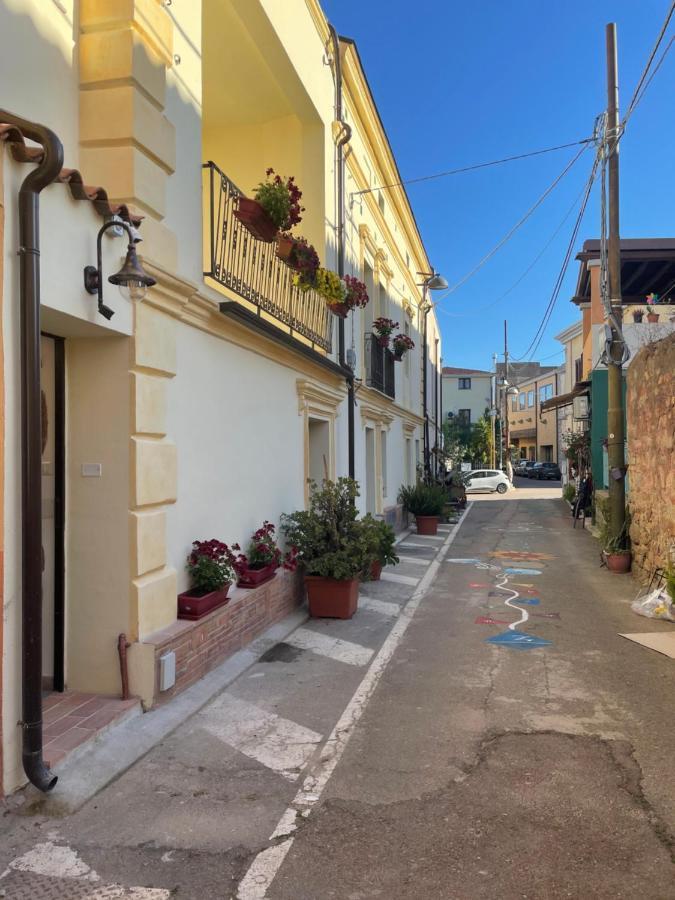 Il Giglio Affittacamere Тортоли Экстерьер фото